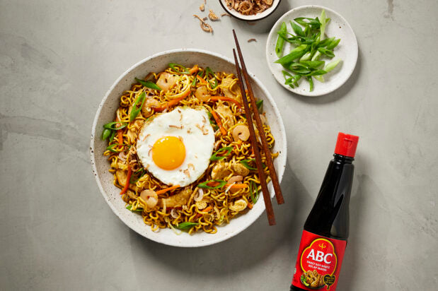 Mie Goreng (Indonesian Fried Noodles)
