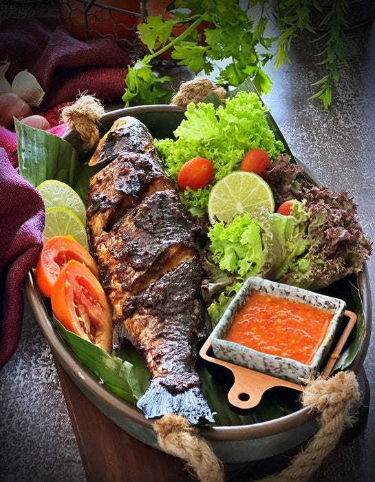 Ikan Bakar kecap / Indonesian Grilled Fish With Sweet Soy Sauce